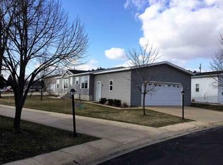 318 Elder Ln, Belvidere, IL 61008