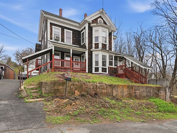 3rd image of 35 Summer St
