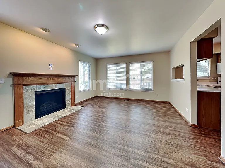2707 Steamboat Cir — Photo 9