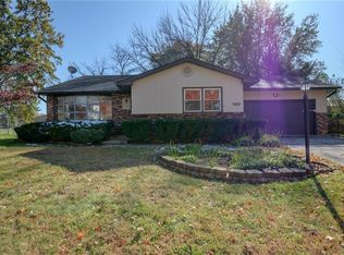 2081 W Division St, Decatur, IL 62526