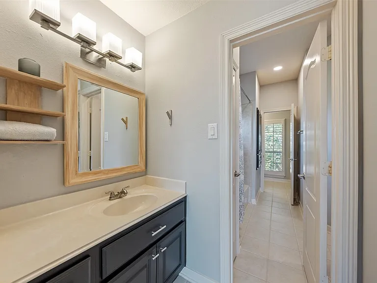5450 Faircreek Ln — Photo 28