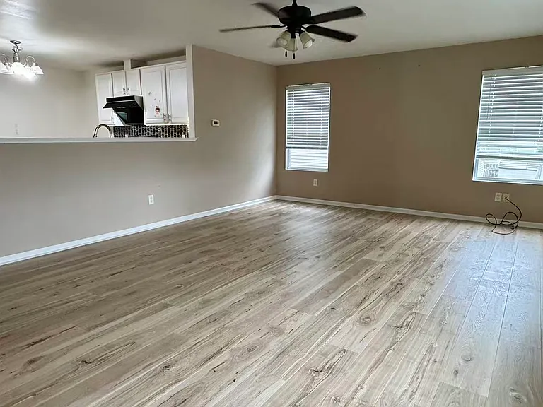 1319 Odell Farm Ln — Photo 3