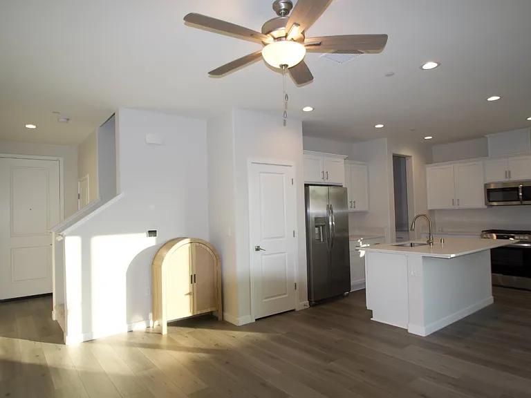 4154 Constance Rd — Photo 4