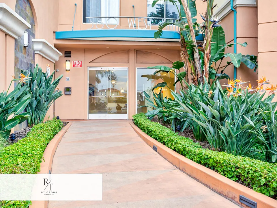 580 W Main St #302