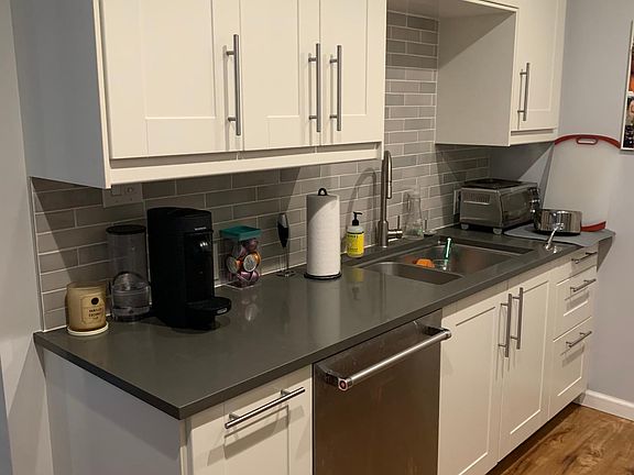 3rd image of 1312 S Centinela Ave APT 103