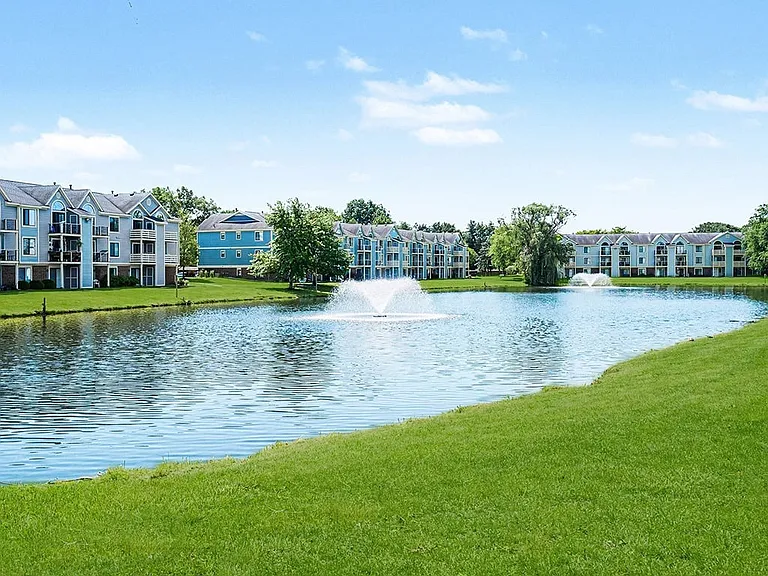 Indian Lakes Apartments — Photo 50