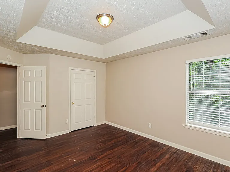 4080 Robin Cir — Photo 10
