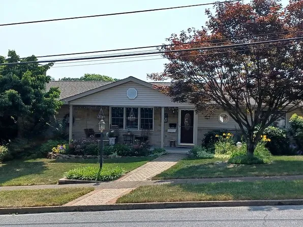 699 Carbon Ave, Harrisburg, PA 17111