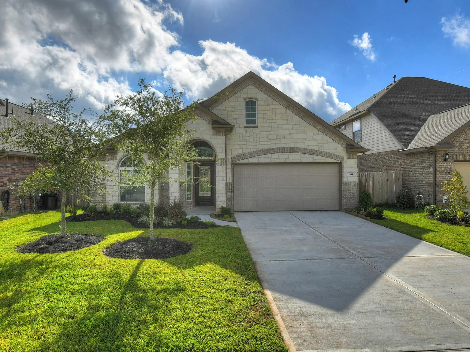 Valley Ranch — Photo 1