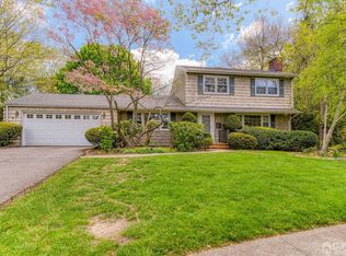 11 Dogwood Ct, East Brunswick, NJ