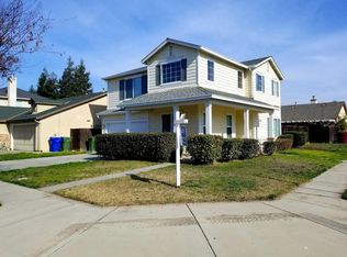 401 Meandering Ln, Turlock, CA 95382