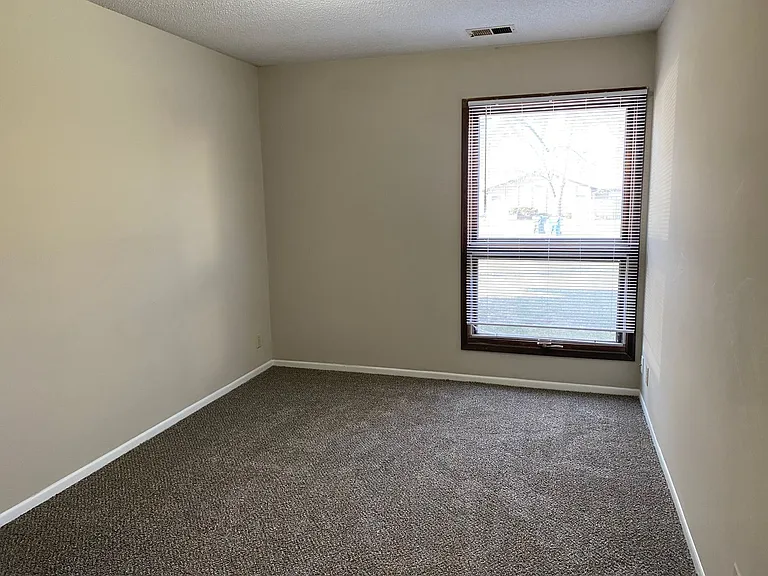 2111 Kasold Dr — Photo 45