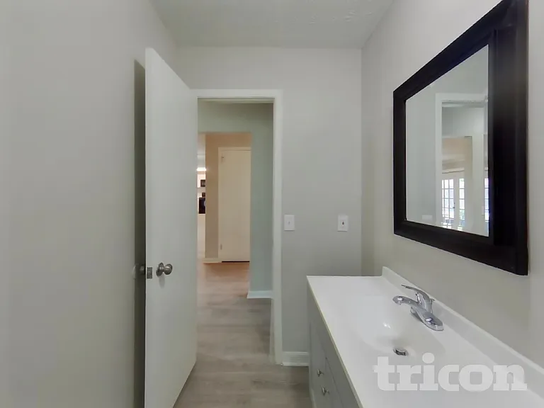 671 Custer Cir — Photo 14