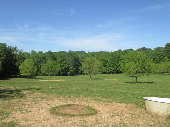 5th image of 1394 Carl Bethlehem Rd