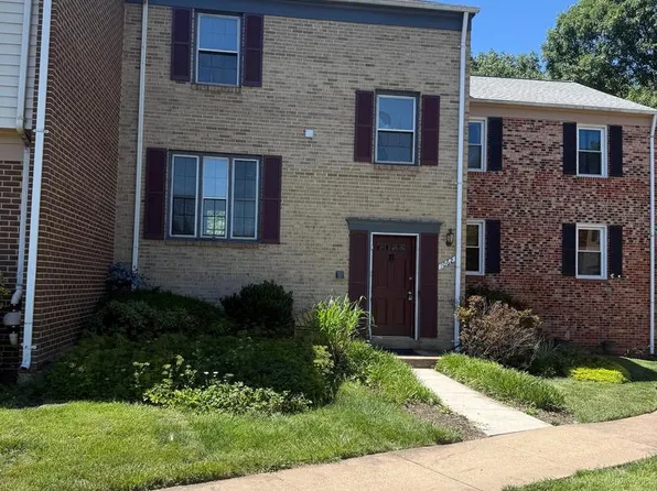 1062 Tottenham Ct, Sterling, VA 20164