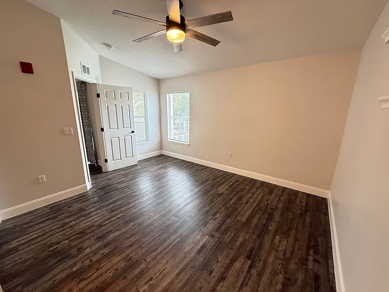 8844 Grand Palms Cir — Photo 11