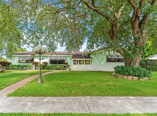 2118 W Palma Circle, West Palm Beach, FL 33415