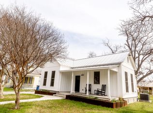 991 W Mill St, New Braunfels, TX 78130