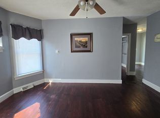 1401 7th Ave APT 2, Rockford, IL 61104