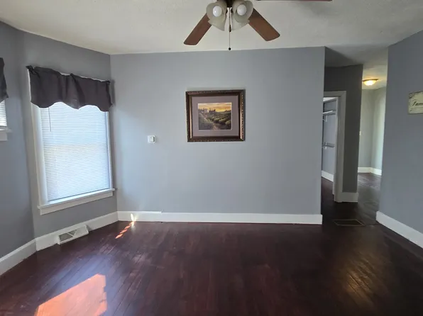 1401 7th Ave APT 2, Rockford, IL 61104