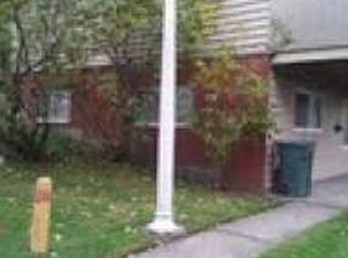 834 1/2 NW 96th St, Seattle, WA 98117