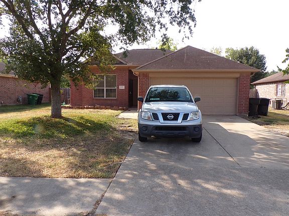 2nd image of 16006 Hiram Clarke Rd