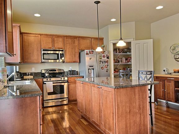2nd image of 10408 SE 272nd Pl
