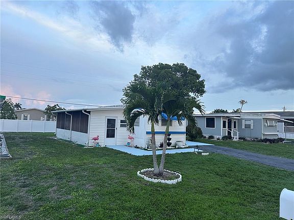 2nd image of 152 Cape Sable DR