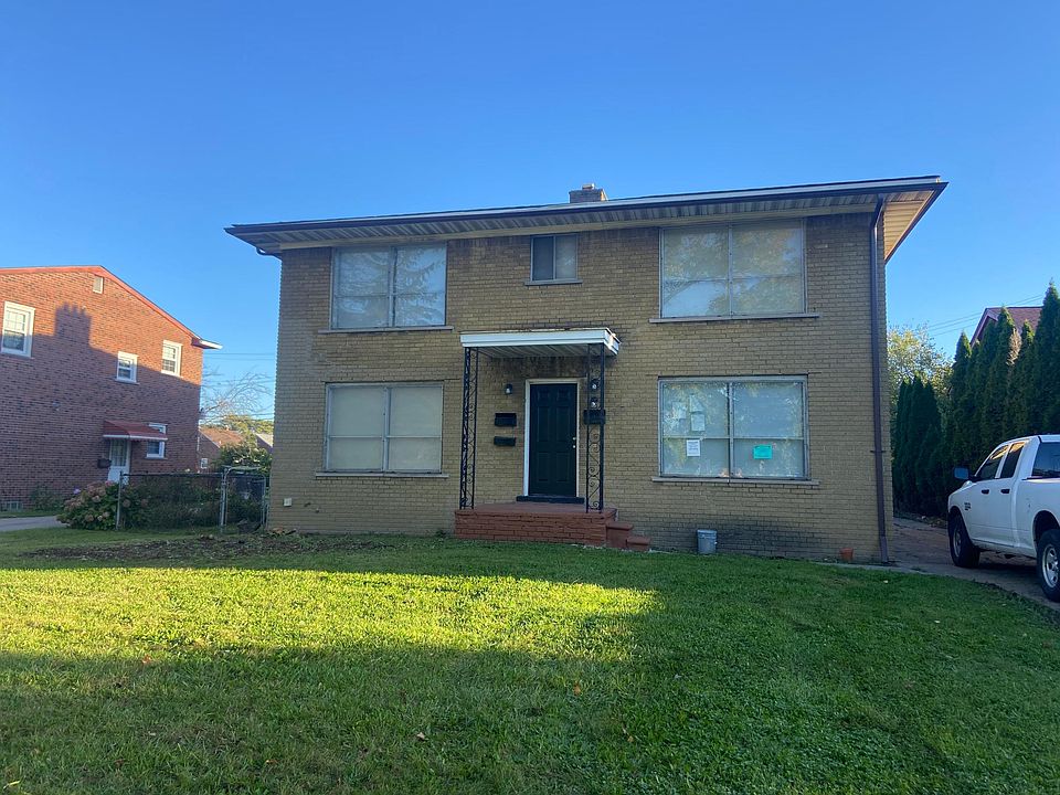 1st image of 26889 W Outer Dr #1