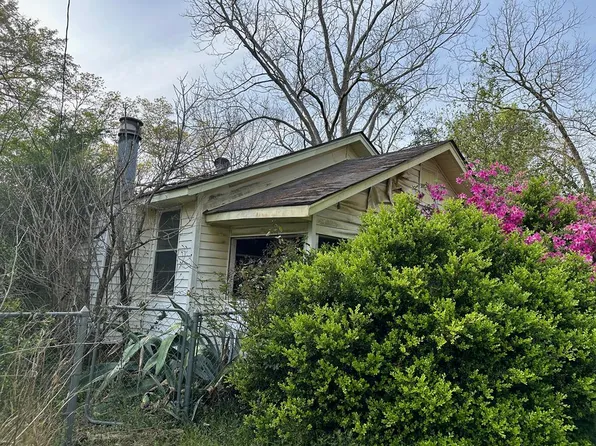 1383 N Main St, Slocomb, AL 36375