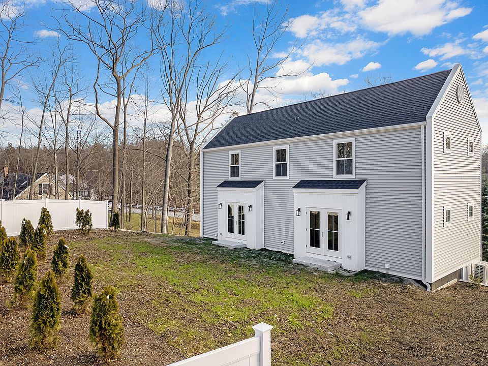 9 Village Green Drive, Kittery, ME 03904 | Zillow