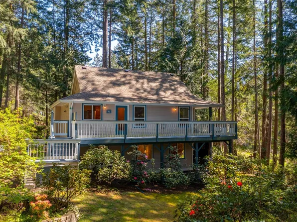 2705 Galley Cres, Southern Gulf Islands, BC V0N 2M2