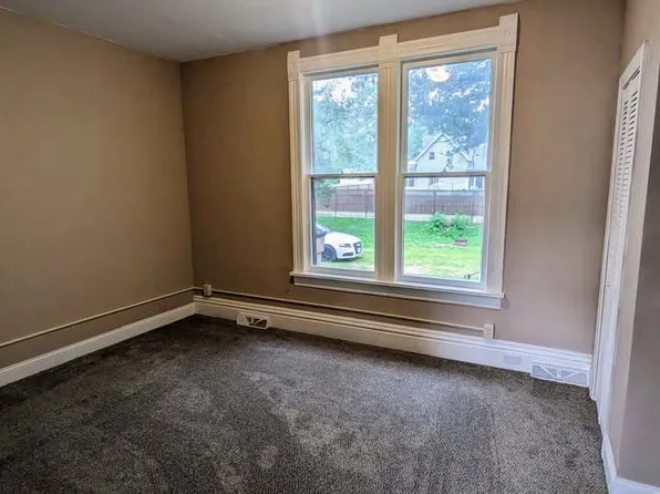 704 E Prospect St #A, Durand, WI 54736