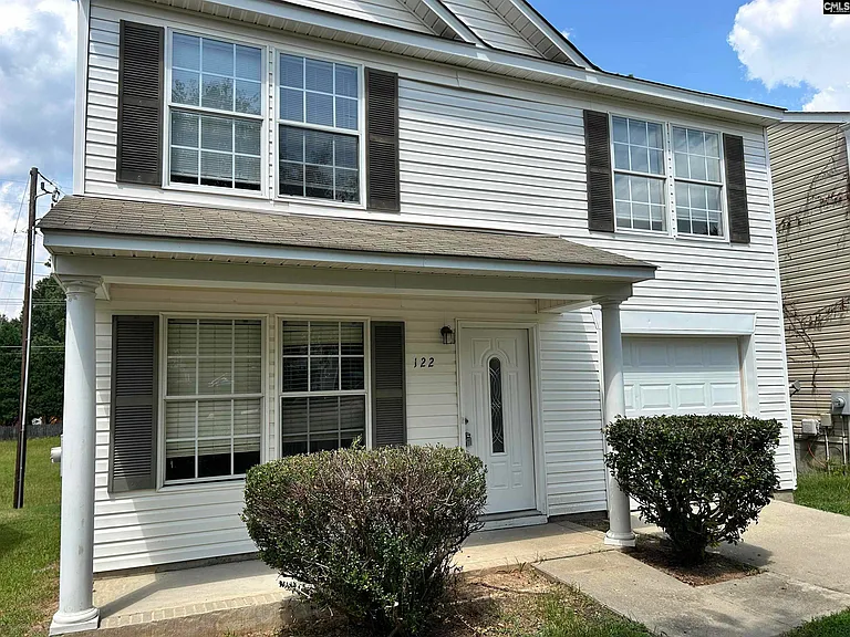 122 Curvewood Rd — Photo 2