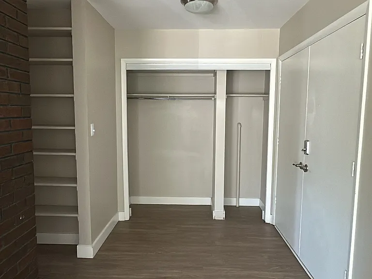 Laguna Pl — Photo 2