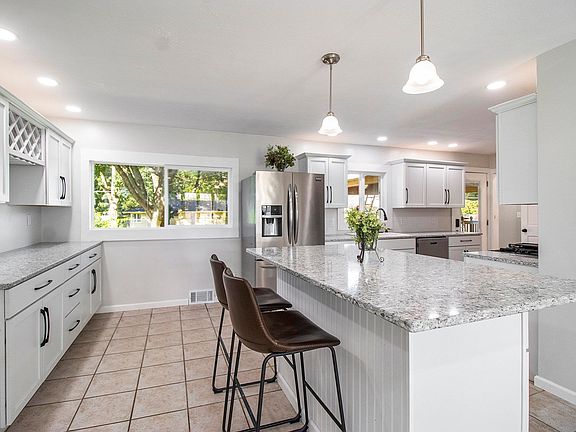 5th image of 61625 Brightwood Ln