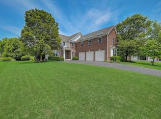 8429 Maple Leaf Ct, Powell, OH 43065