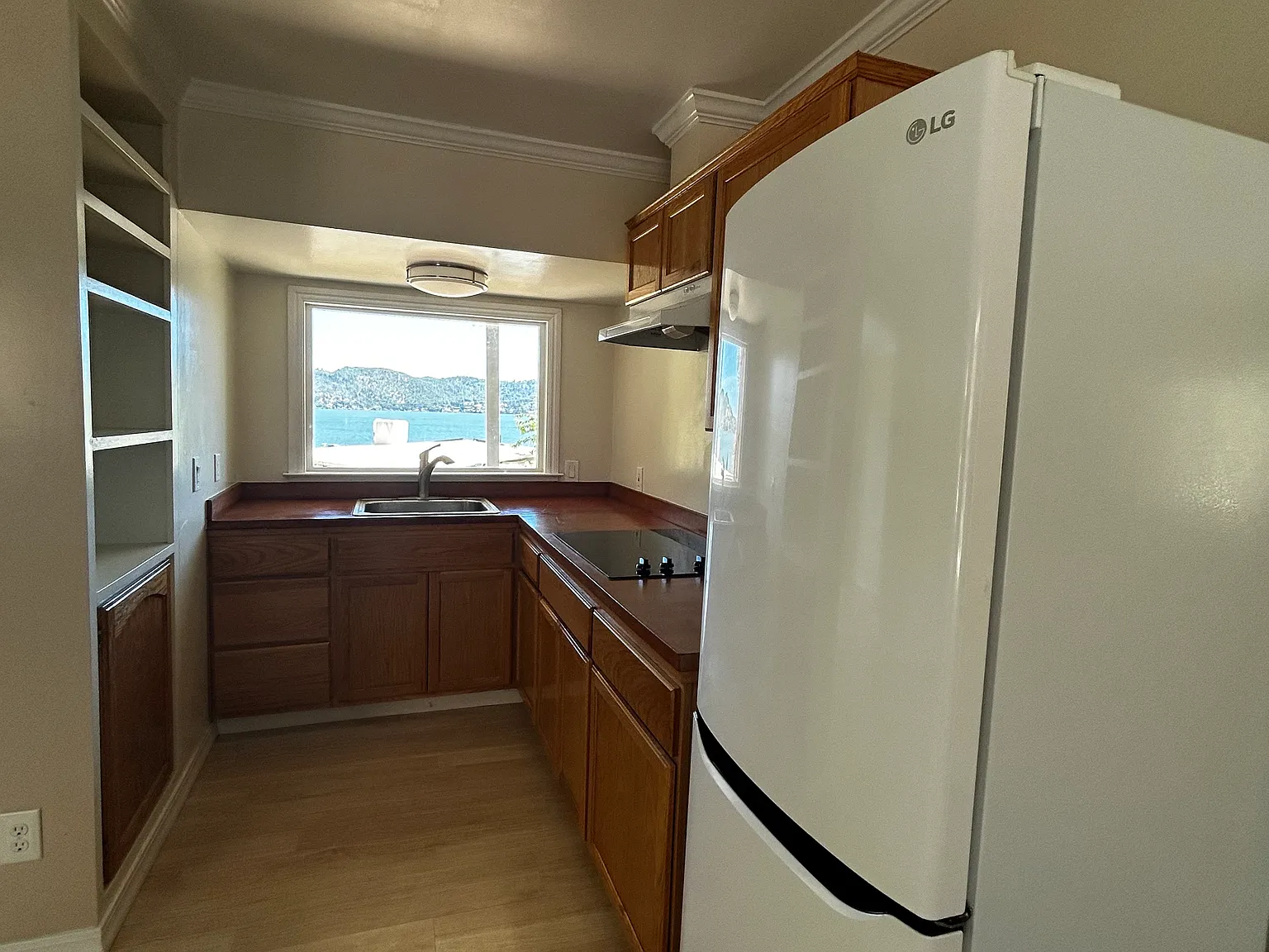 1 bed, $1,000 — Photo 4