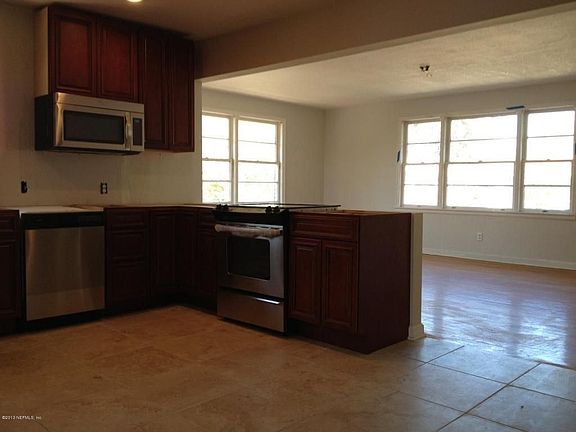 3rd image of 1274 Belmont Ter APT 2