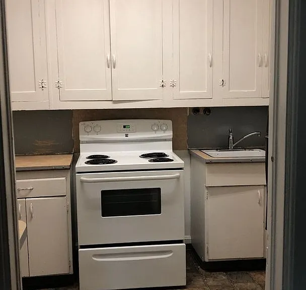 405 NE Oak St — Photo 56