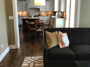 688 S Swain Ave, Elmhurst, IL 60126