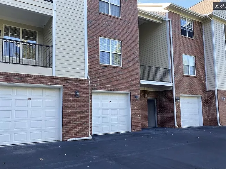 653 Brandermill Rd #103 — Photo 31