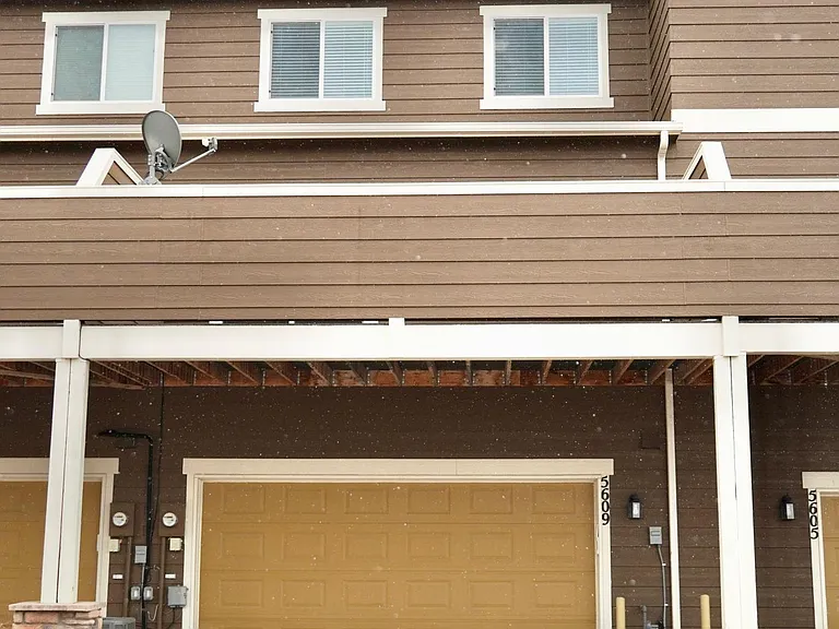 5609 Shamrock Hts — Photo 2