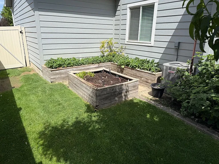 2946 NW 8th Ave — Photo 16