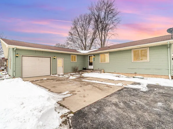 810 Waukee Ln, Saginaw, MI 48604