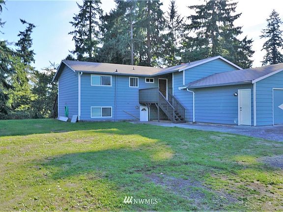 Huge level .25 lot