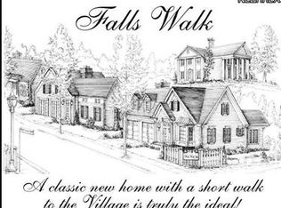 200 Falls Walk Way, Chagrin Falls, OH
