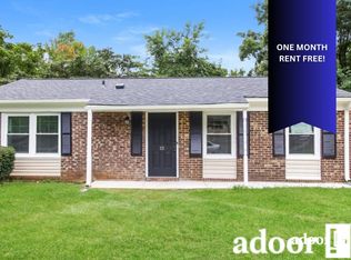 12 Preyer Ct, Greensboro, NC 27405