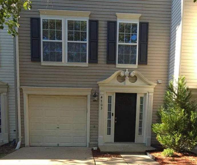 4703 Colonnade Way — Photo 2
