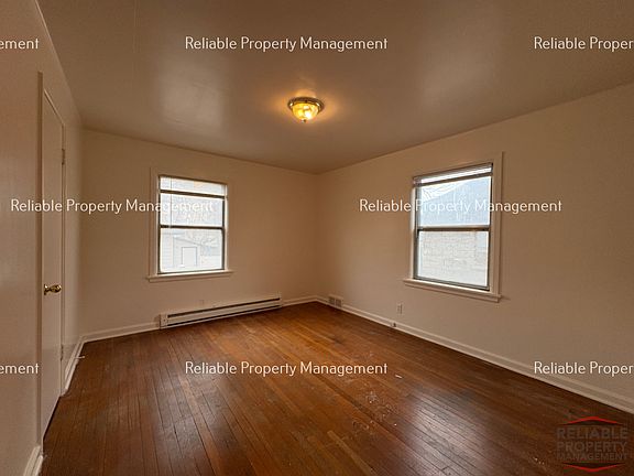 3rd image of 1085 Idaho Ave #1